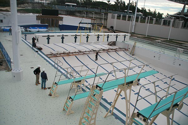 Six-ton bulkhead installed in national pool