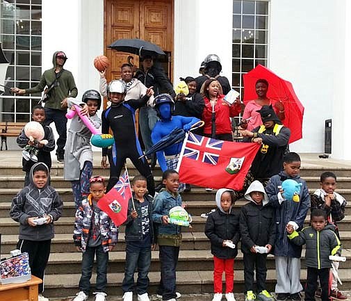 ‘Harlem Umbrella’ dance shakes up City Hall
