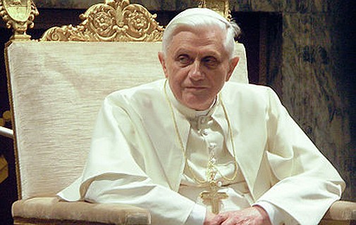 Pope Benedict XVI seeks prayers after resignation