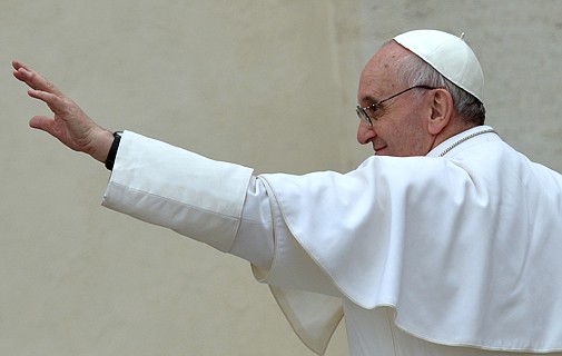 Pope reaches out to Islam faith