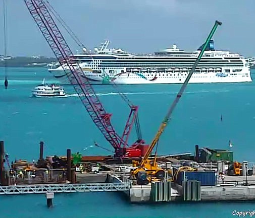 Cruise ships can only use wharf if wind is low