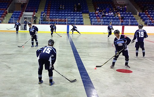 Hockey team qualifies for World gold medal game