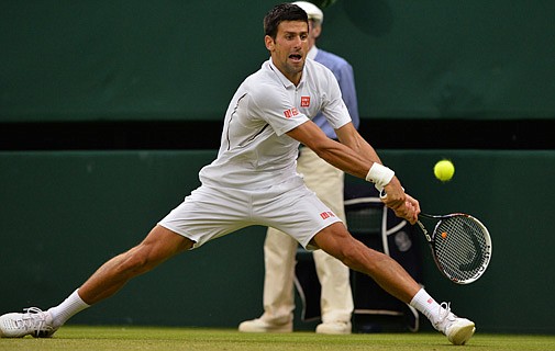 Djokovic eases to win