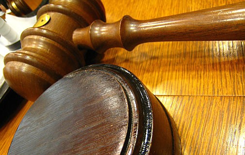 Man denies assaulting woman