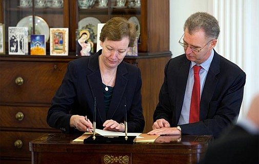 Bermuda's first female Deputy Governor sworn-in