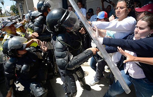 Briefing: Venezuela in midst of ‘alarming’ crisis