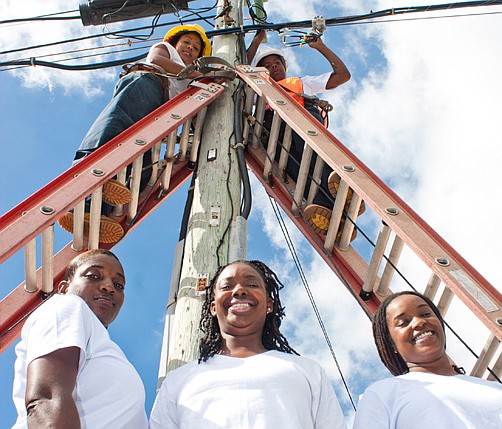 Here come the girls... to fix your CableVision