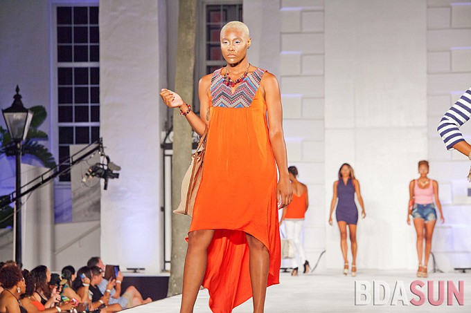 City Hall was awash with bright lights and beauty on Saturday 12th July as the City of Hamilton Fashion Festival concluded with the Evolution Fashion Show.