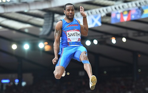 Commonwealth Games: Smith storms into the final