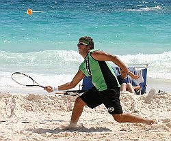 Italians want their Bermuda beach title back