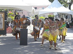 Premier pays tribute to workers' 'blood, sweat and tears'