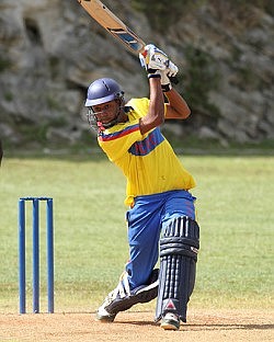 Darrell, three others banned from cricket