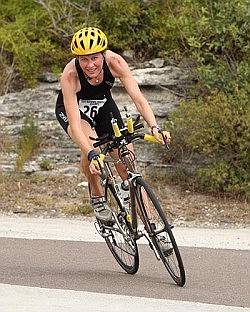 Close finish in women's cycling race