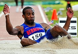 Smith qualifies for Olympic long jump final